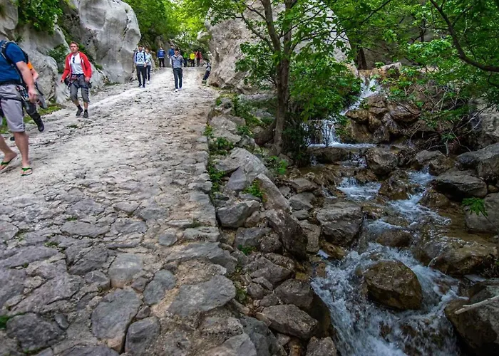 - Paklenica Riviera 6847 Селине