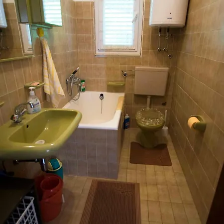 - Paklenica Riviera 6847 * 셀리네