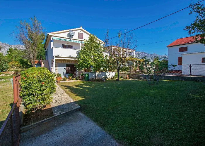 - Paklenica Riviera 6847 *